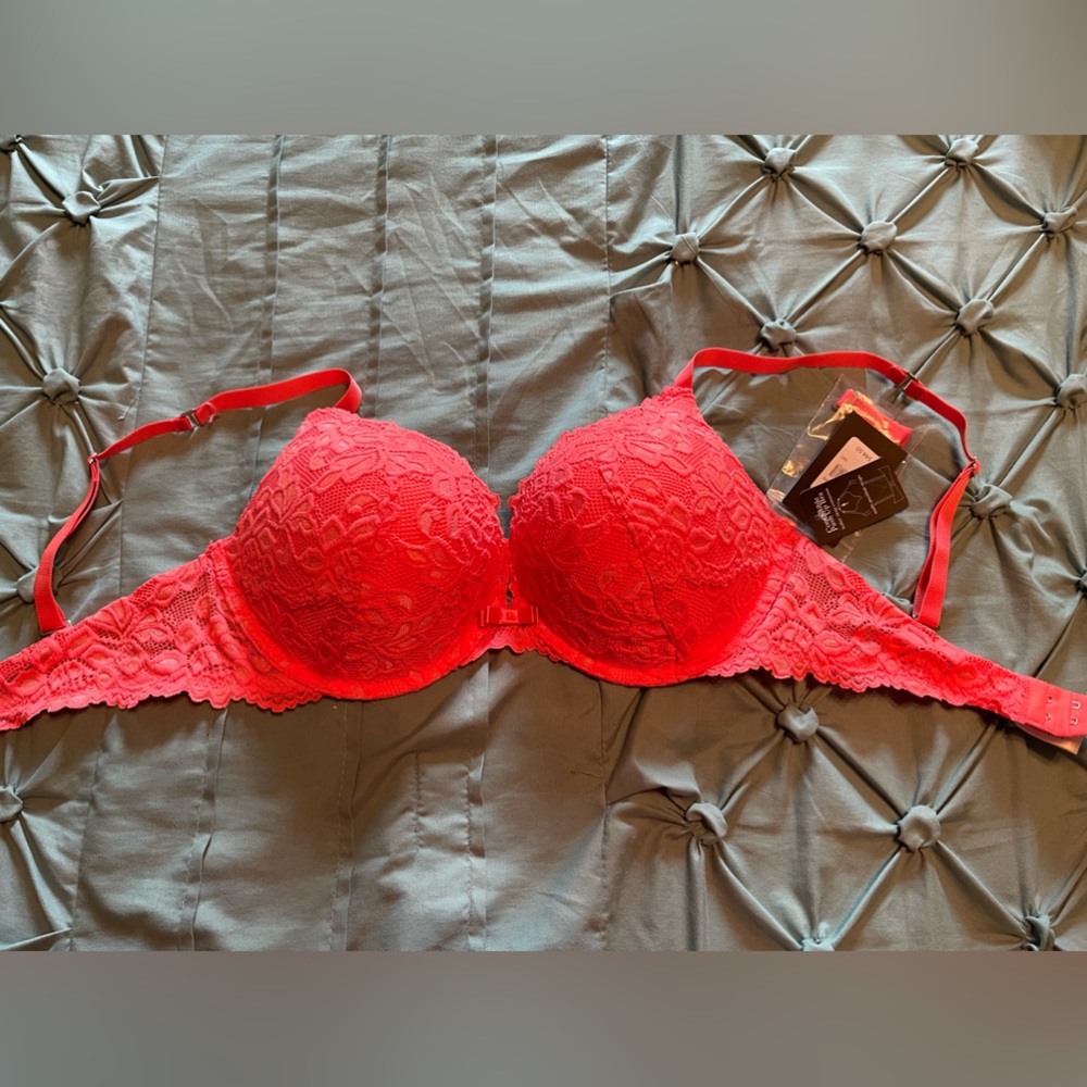 Pink lace 36D push up bra NWT